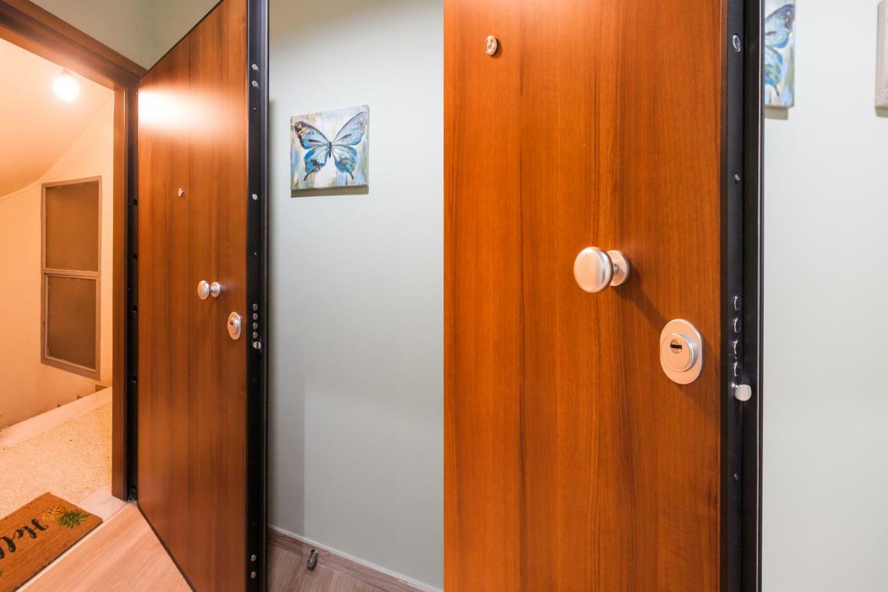 Modern Antique Private Rooms Near To Acropolis Museum And Metro Station เอเธนส์ ภายนอก รูปภาพ