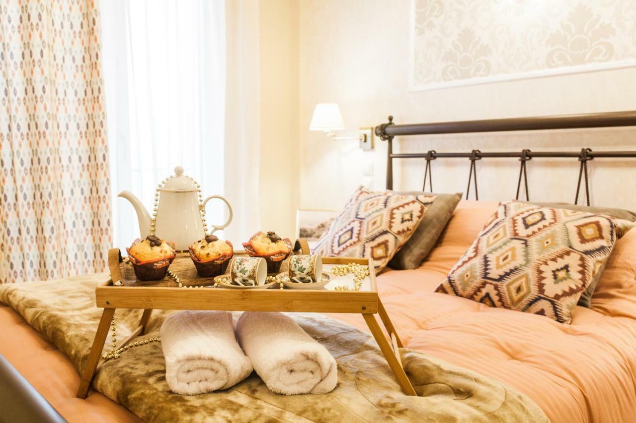 Modern Antique Private Rooms Near To Acropolis Museum And Metro Station เอเธนส์ ภายนอก รูปภาพ